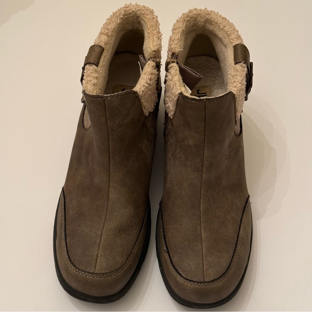 Jambu Haven-Water Resistant Ankle Boot Women's Size 7